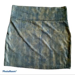 ⭐️ 6/$25 Urban Behavior Mini Skirt